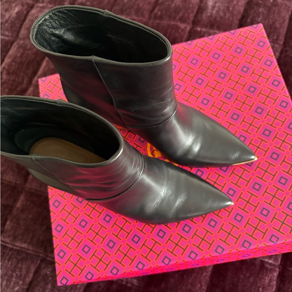 Tory Burch Black and Gold Heeled Boots - Picture 4 of 7